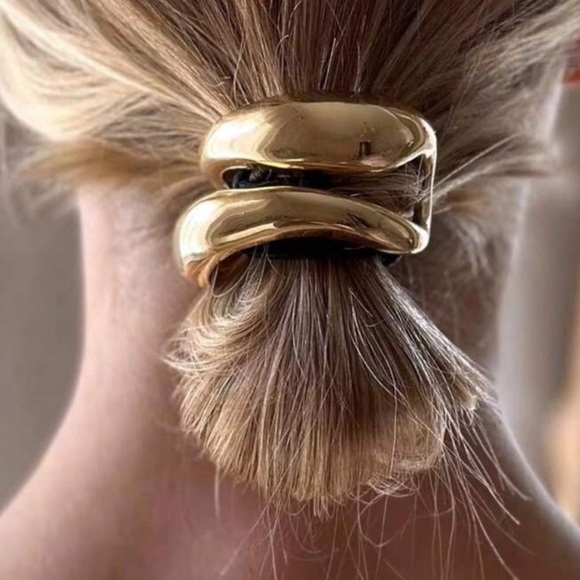 NWOT Gold Hair Tie Accessory - Picture 2 of 3